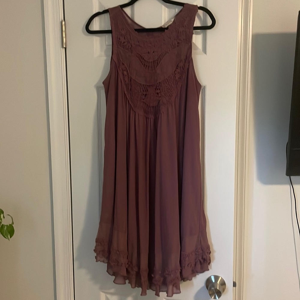 Altar’d State lace dress size M